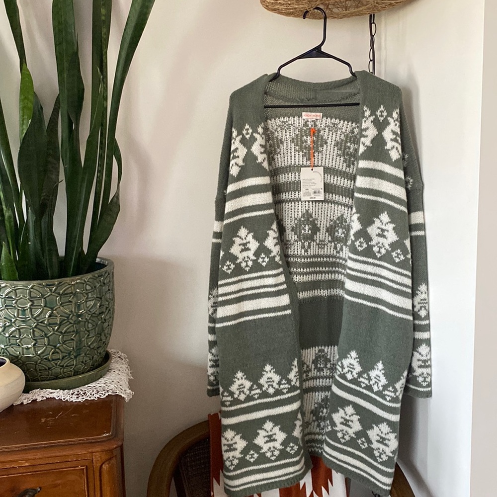 Knox Rose Sweater